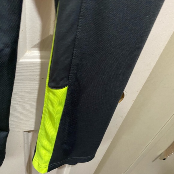 grey and yellow sweats - Picture 7 of 10